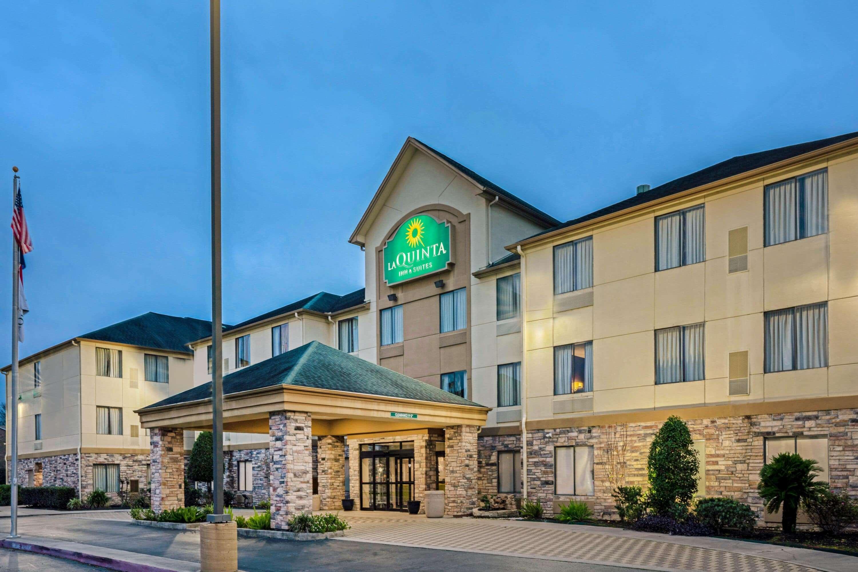 La Quinta Inn & Suites By Wyndham The Woodlands Spring Extérieur photo