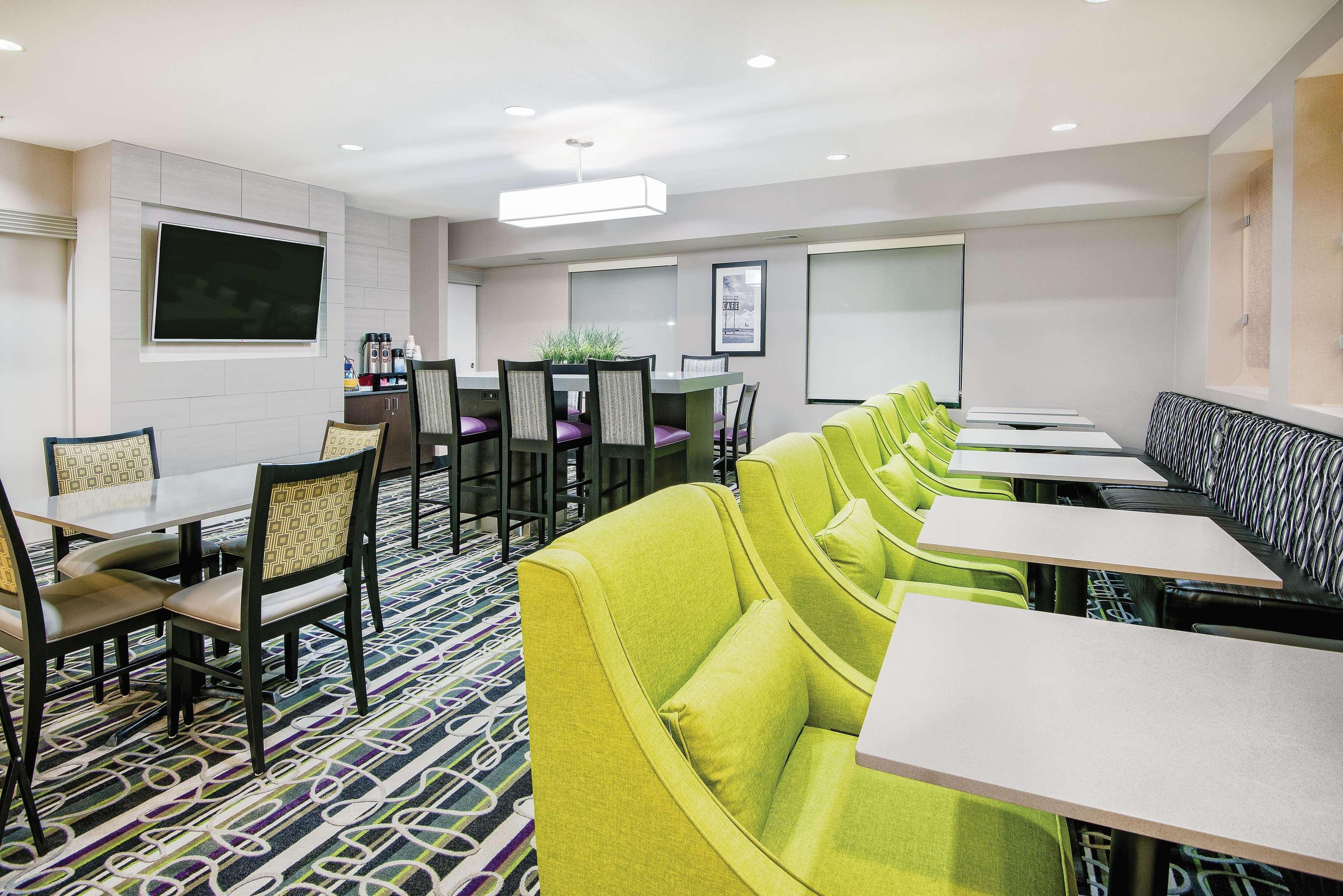 La Quinta Inn & Suites By Wyndham The Woodlands Spring Extérieur photo