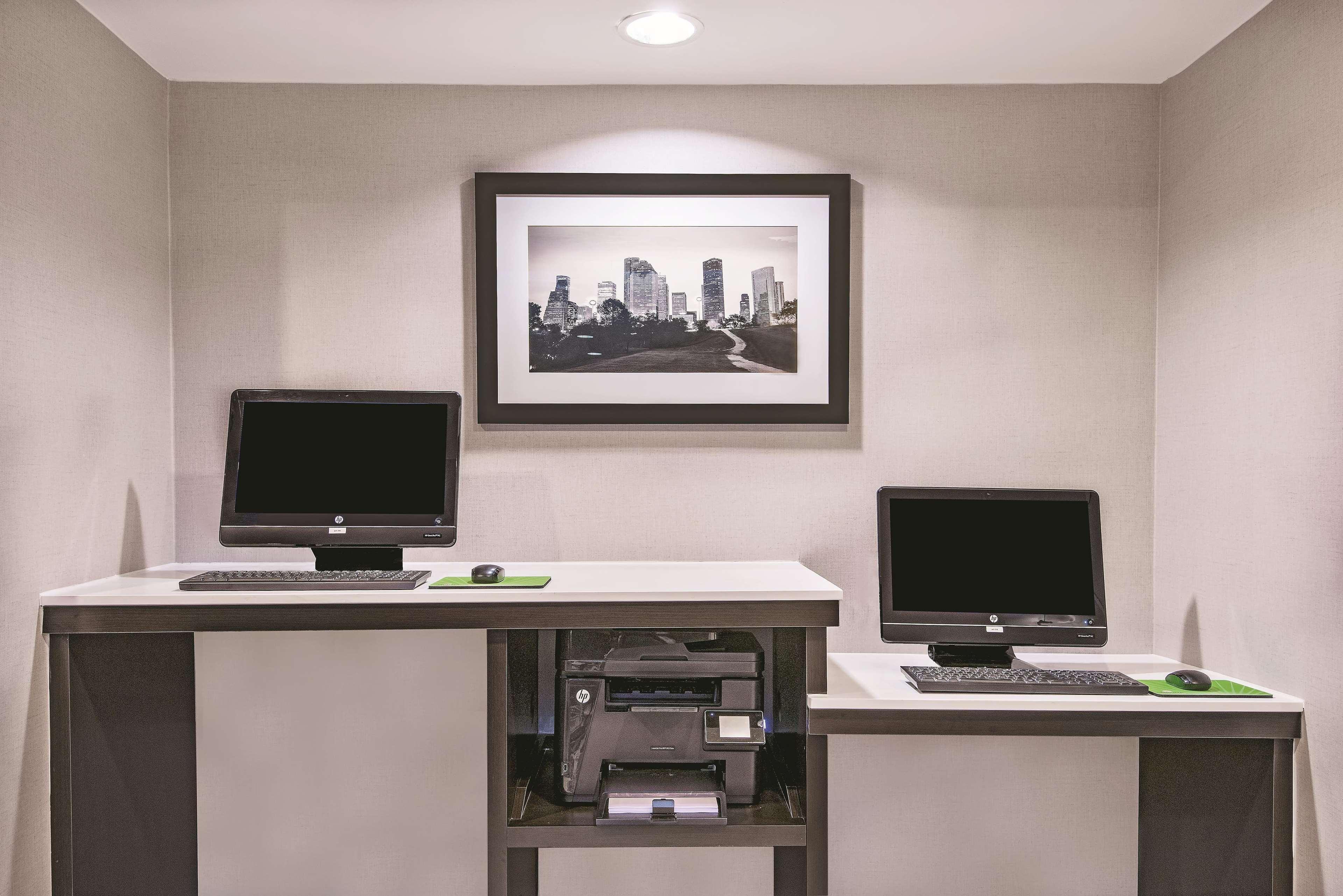 La Quinta Inn & Suites By Wyndham The Woodlands Spring Extérieur photo