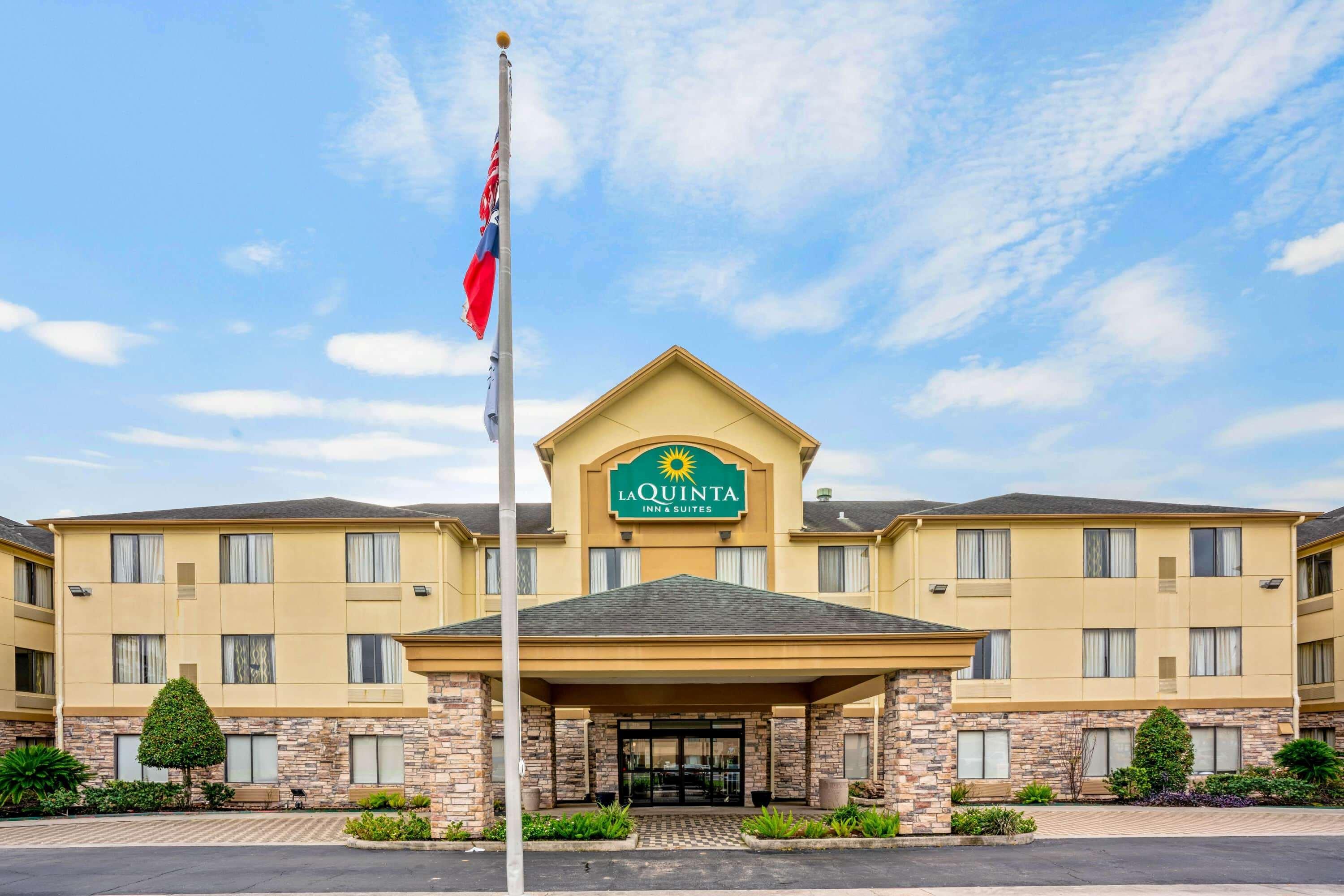 La Quinta Inn & Suites By Wyndham The Woodlands Spring Extérieur photo